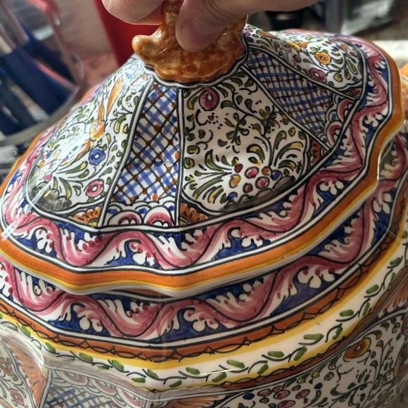 Ornate Hand painted Multicolor Ceramic Large Tureen - Picture 3 of 8
